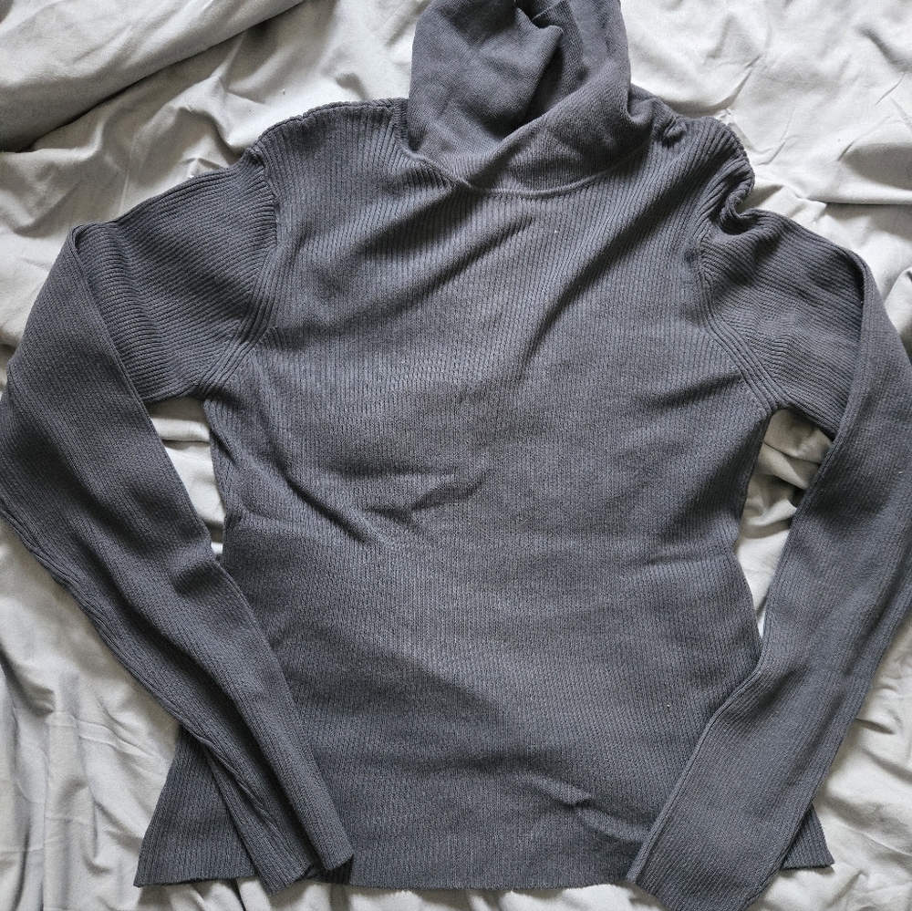 NWT Dynamite Open Back Mockneck